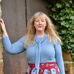 Дженніфер Сейнт