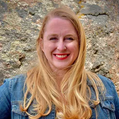 Еймі Раньян