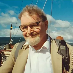 Аласдер Ґрей