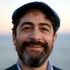 Деніел Мате