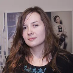 Юля  Стахівська