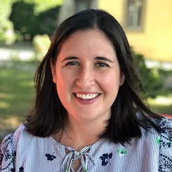 Дженніфер Е. Сміт