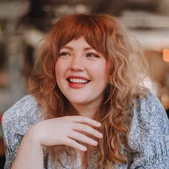 Моніка Гейзі