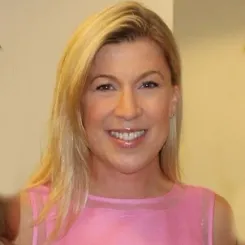 Ханна Маккінон