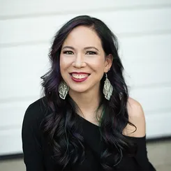 Лорен Томан