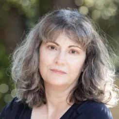 Марта Веллс