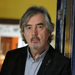 Себастьян Баррі