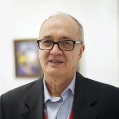 Мирослав Шкандрій