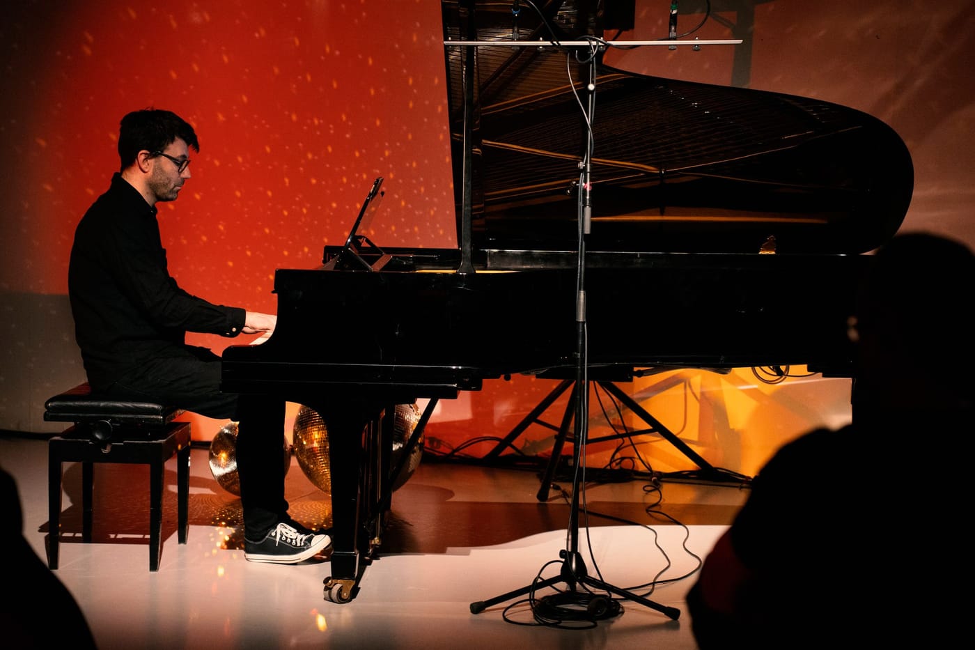 Gilles Grimaître «Piano Bar / Morton Feldman» @ Kunstraum Walcheturm © Michelle Etllin