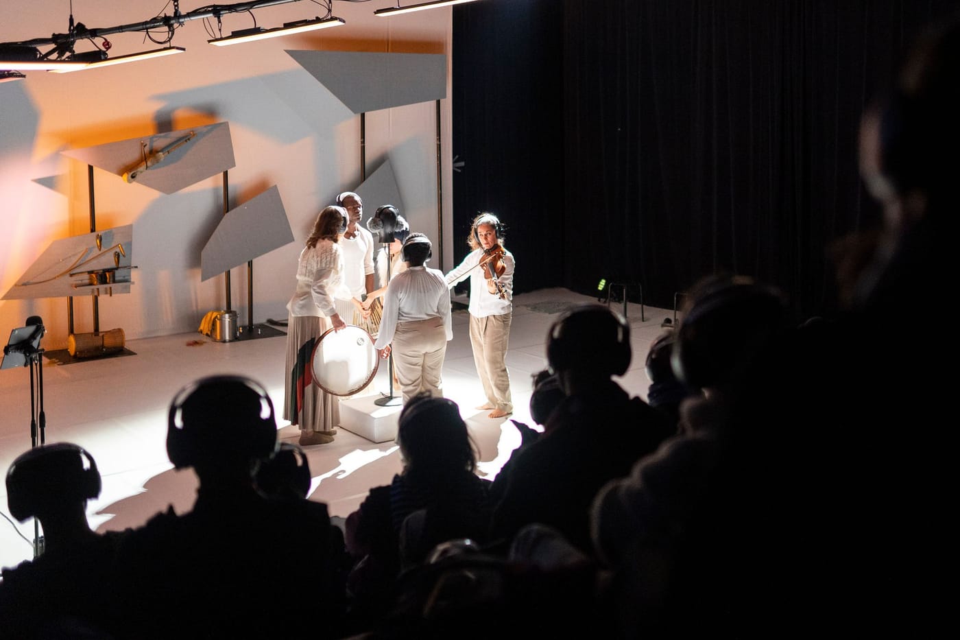 Aurelie Liermans «Umva!» mit der Kompanie Silbersee @ Rote Fabrik © Kira Kynd