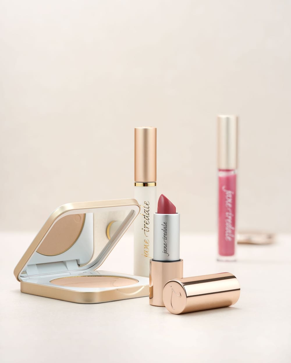 Jane Iredale Exch 071 SH2204
