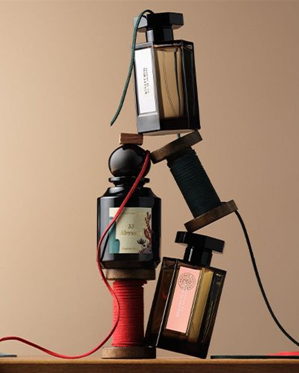 L Artisan Parfumeur Mood Assets 1200x500px 01 7111