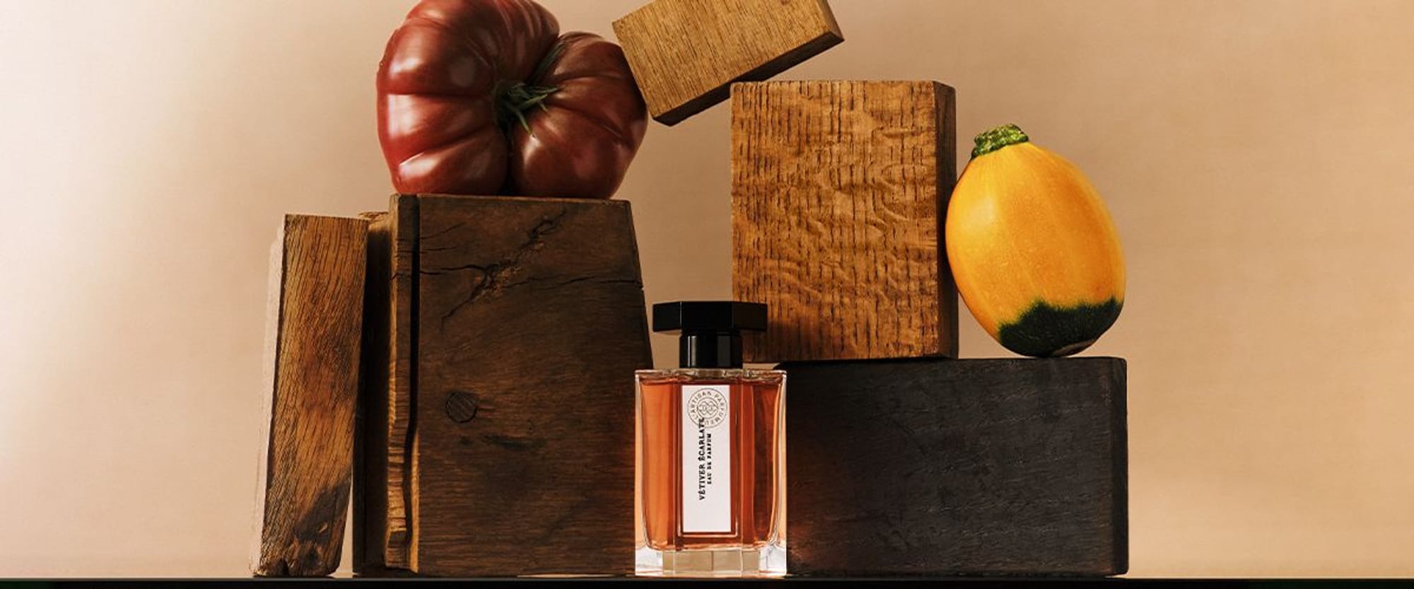 L Artisan Parfumeur Mood Assets 1200x500px 01 8202