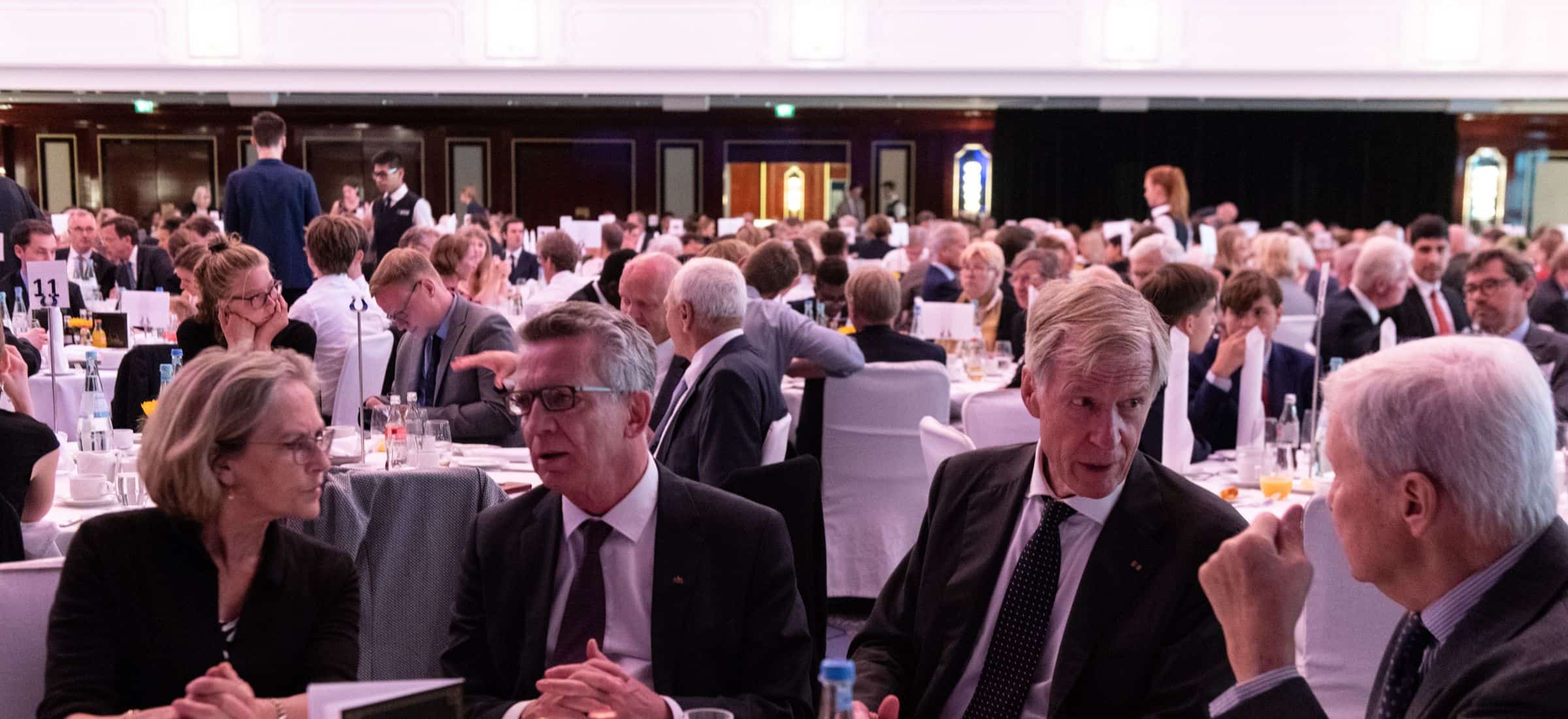 Mittagessen Hotel Maritim / 75. Jahrestag / 20. Juli 2019