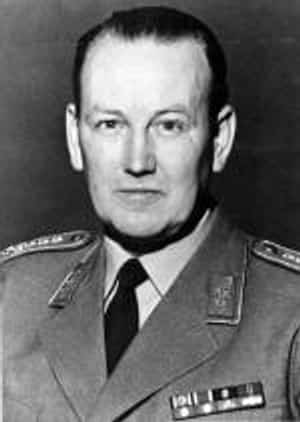  Johann Adolf Graf von Kielmansegg