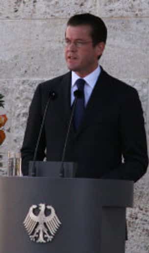 Dr. Karl-Theodor Freiherr zu Guttenberg