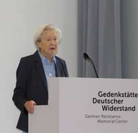 Dr. Uta von Aretin