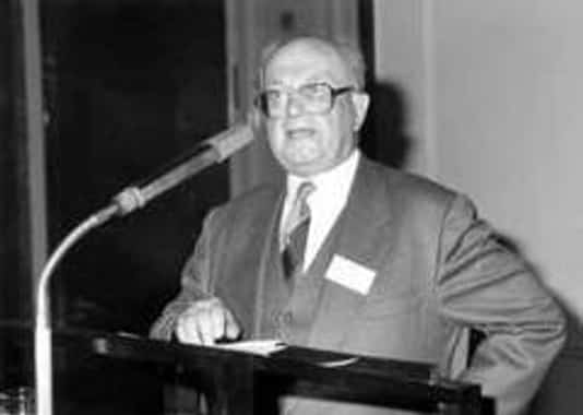 Georg Bach am 19.07.1991 anlässlich seiner Rede beim Empfang im Berliner Rathaus zum 47. Jahrestag des 20. Juli 1944 Landesarchiv Berlin/Ingeborg Lommatzsch Georg Bach