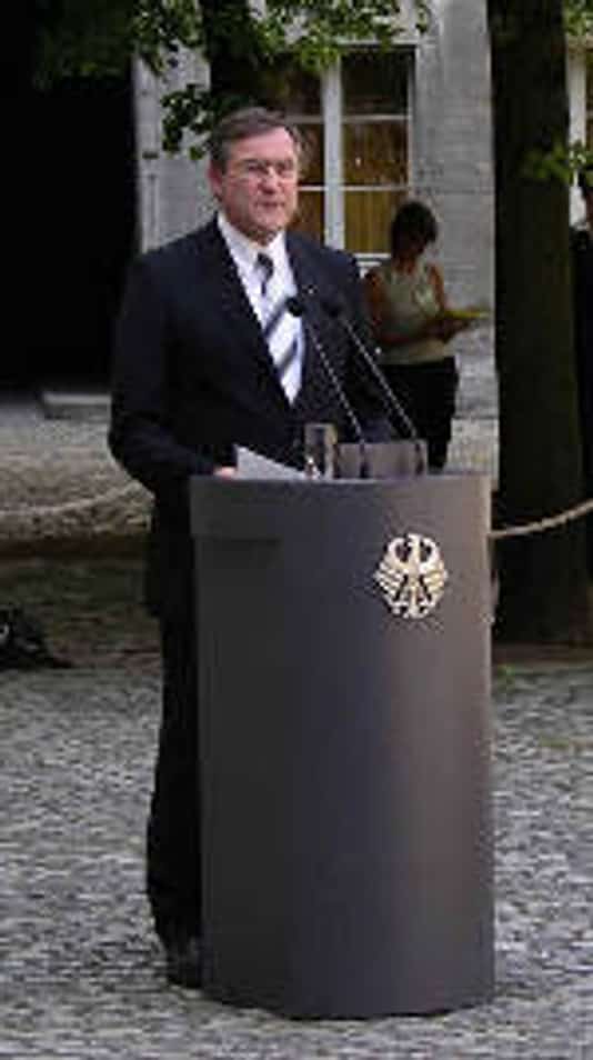 Dr. Franz Josef Jung