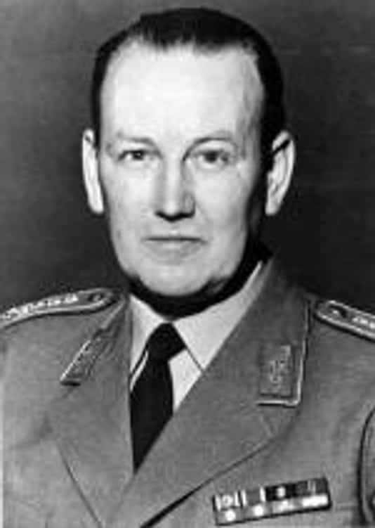  Johann Adolf Graf von Kielmansegg