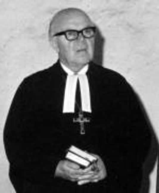 Landesbischof Dr. Hanns Lilje am 20.07.1973 anlässlich des Gottesdienstes zum 29. Jahrestag des 20. Juli 1944 in der Gedenkstätte Plötzensee Landesarchiv Berlin Dr. Hanns Lilje