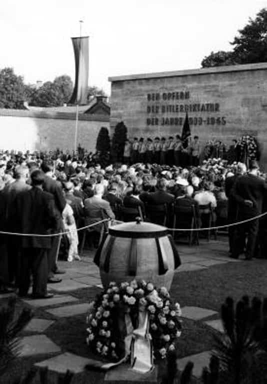 Gedenkfeier, Gedenkstätte Plötzensee, Berlin, 19.07.1956