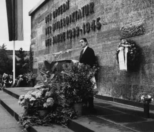 Gedenkfeier, Gedenkstätte Plötzensee, Berlin, 09.07.1964