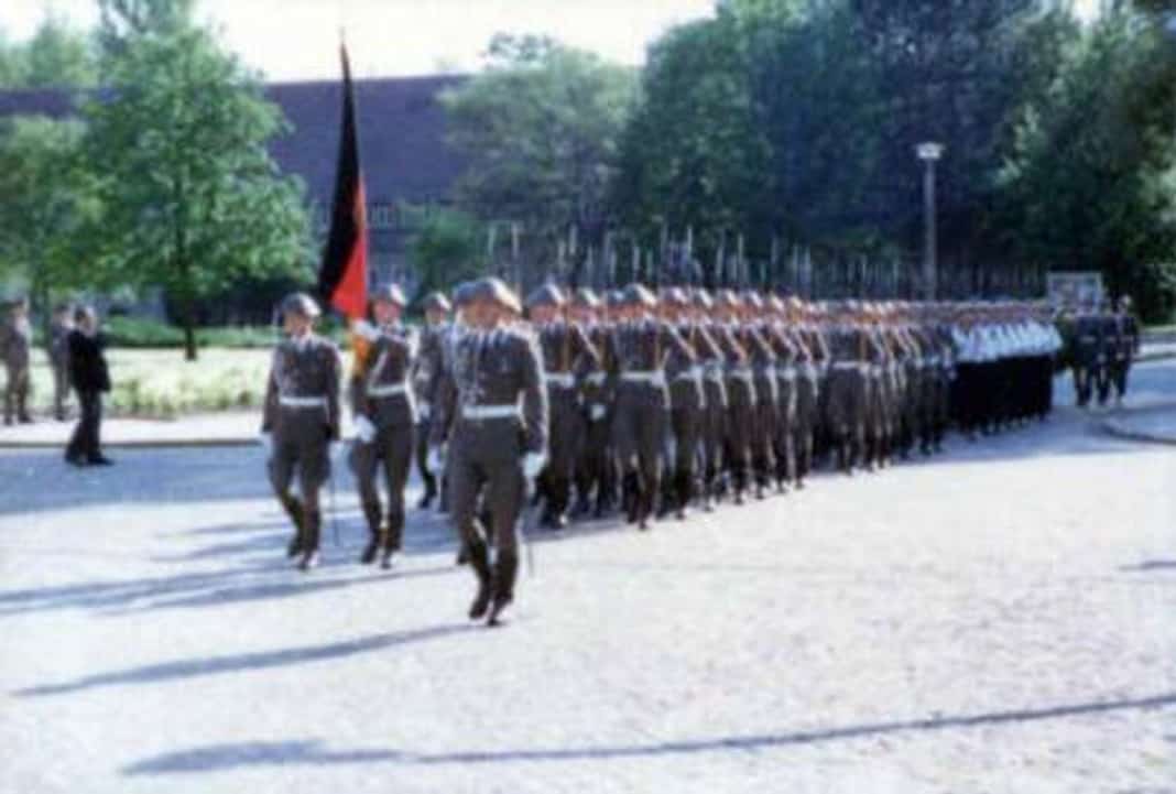 Gedenkfeier, Strausberg, 20.07.1990