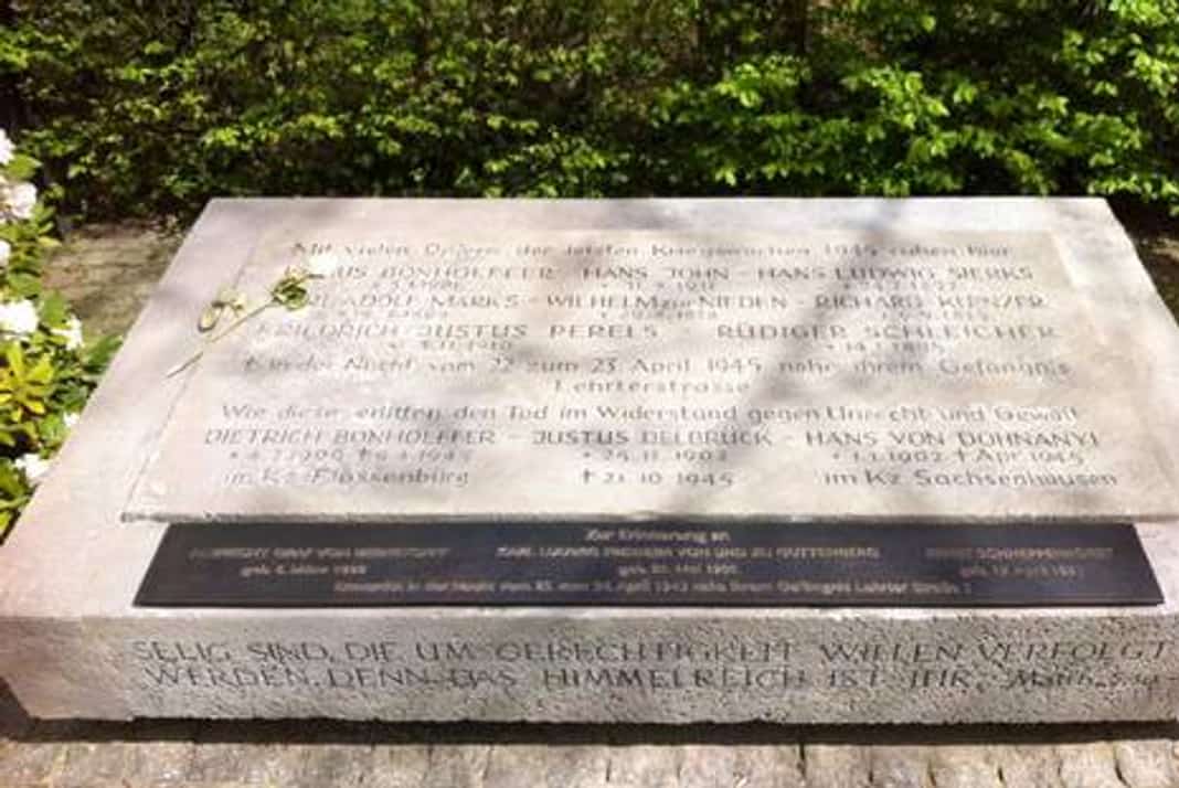 Gedenkfeier, Kapelle auf dem Dorotheenstädtischen Friedhof, Berlin, 21.04.2016