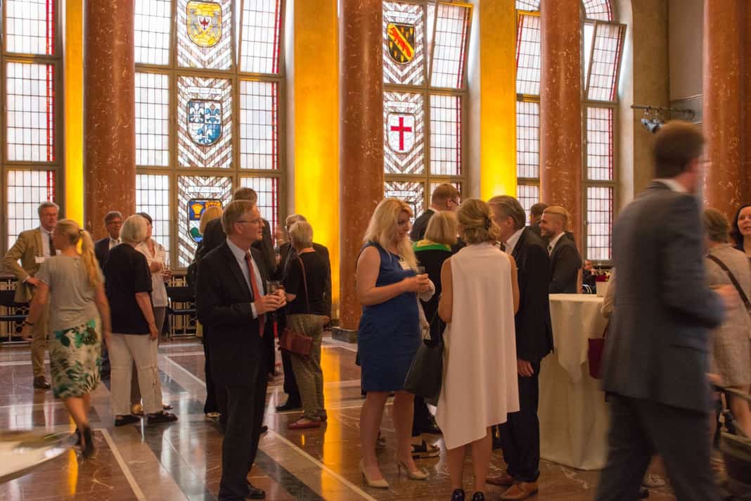 74. Jahrestag, Empfang im Roten Rathaus