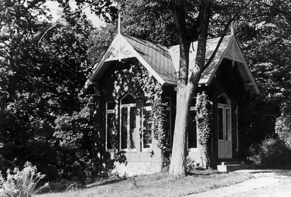 2 Das Trebbower Teehaus, wo Ostern 1944 ein konspiratives Treffen mit Stauffenberg stattfand.