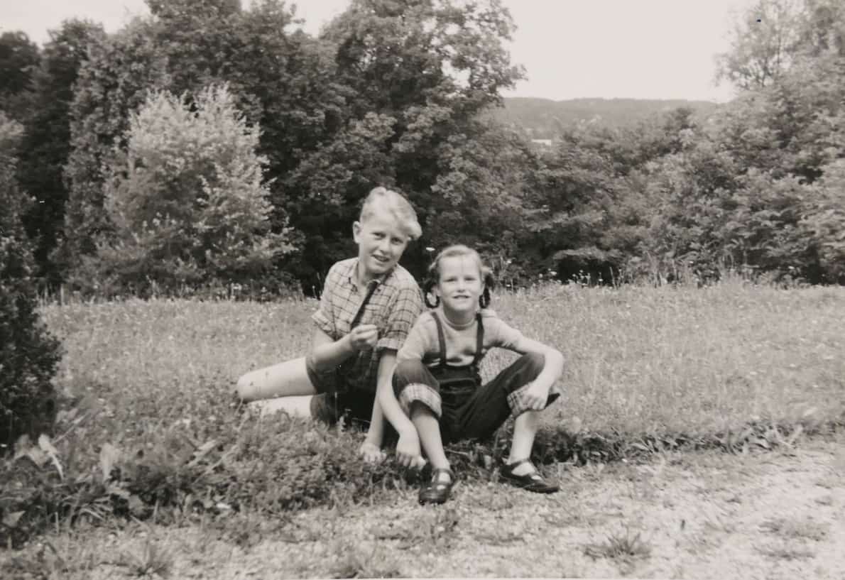 Hans-Harald von Linstow mit Schwester Ilsemarie (genannt "P&uuml;nktchen")