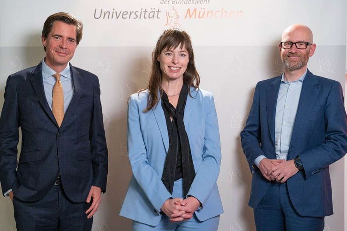 Dr. Percy Smend, Prof. Hedwig Richter und Dr. Peter Tauber (v.l.n.r.) &copy; Universit&auml;t der Bundeswehr M&uuml;nchen / Siebold