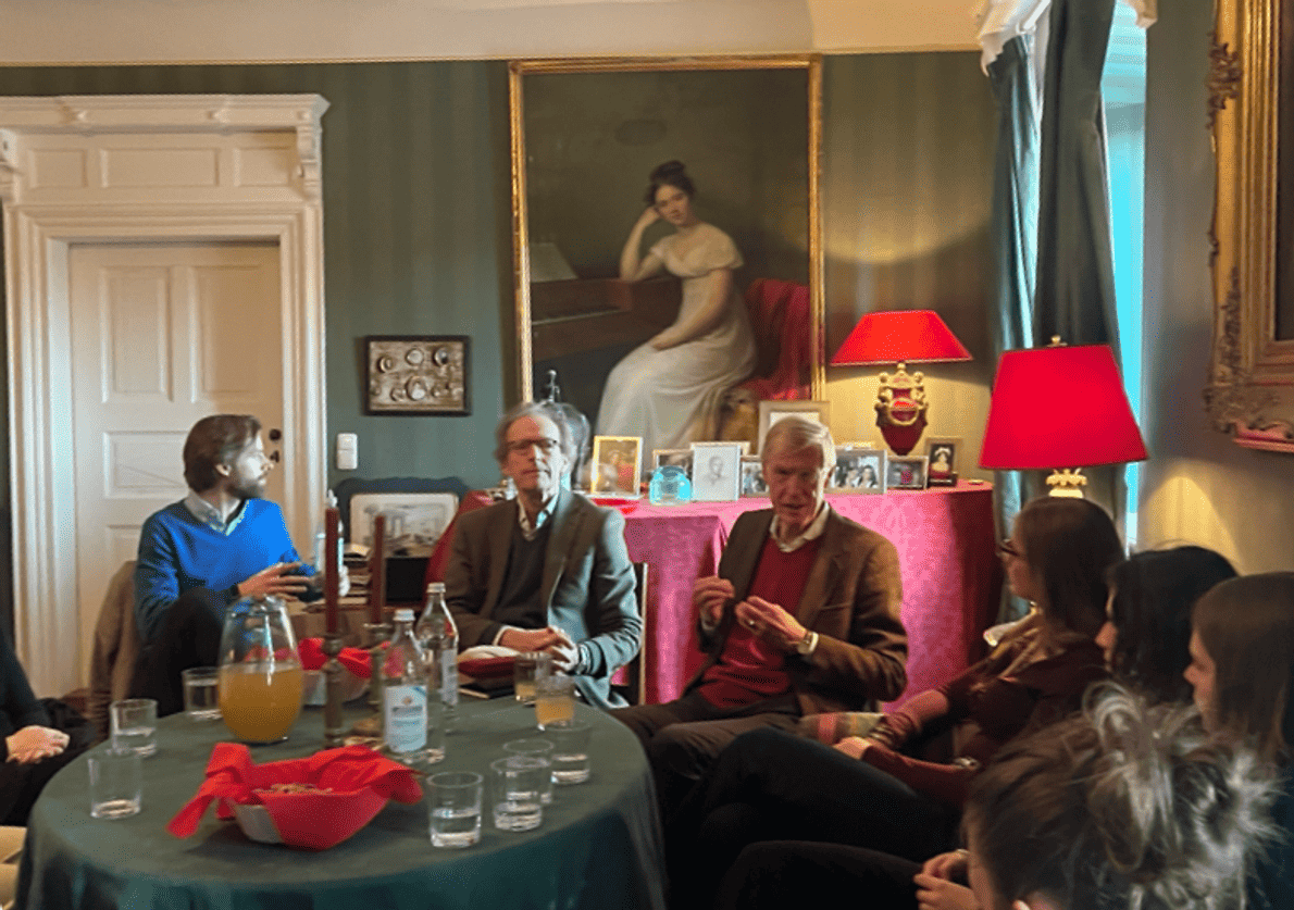 Gesprächsrunde auf Schloss Karlstein