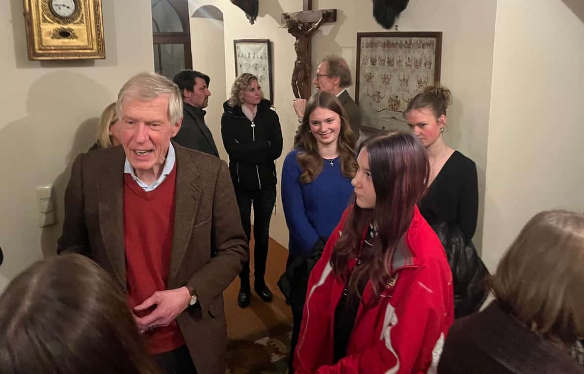 Gesprächsrunde auf Schloss Karlstein