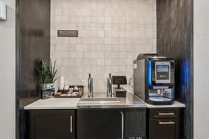 124 print Henry Dr S1710 913