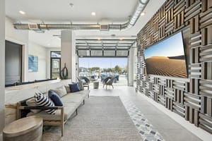 16 web or mls Ashlar Dr 016