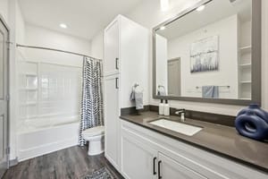 51 web or mls Ashlar Dr 051