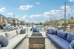 58 web or mls Ashlar Dr 058