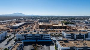 AZ Gilbert The Gilmore 7