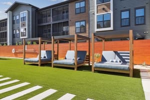 GA Pooler The Liliana 21