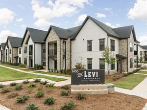 GA Stockbridge The Levi 29