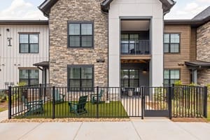 GA Stockbridge The Levi 40