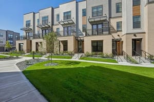 MN Woodbury Meridianat City Place 002