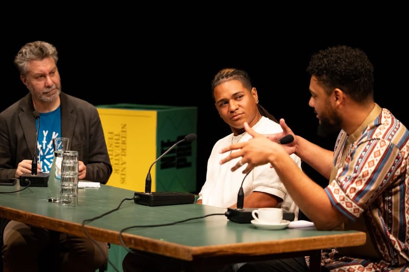 Old Text New Narrative lowresc Nichon Glerum 2