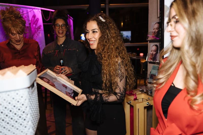 Scene My Fair Human 12