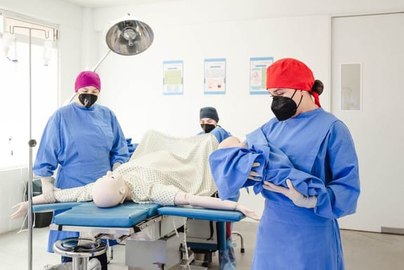 medico-cirujano-y-partero