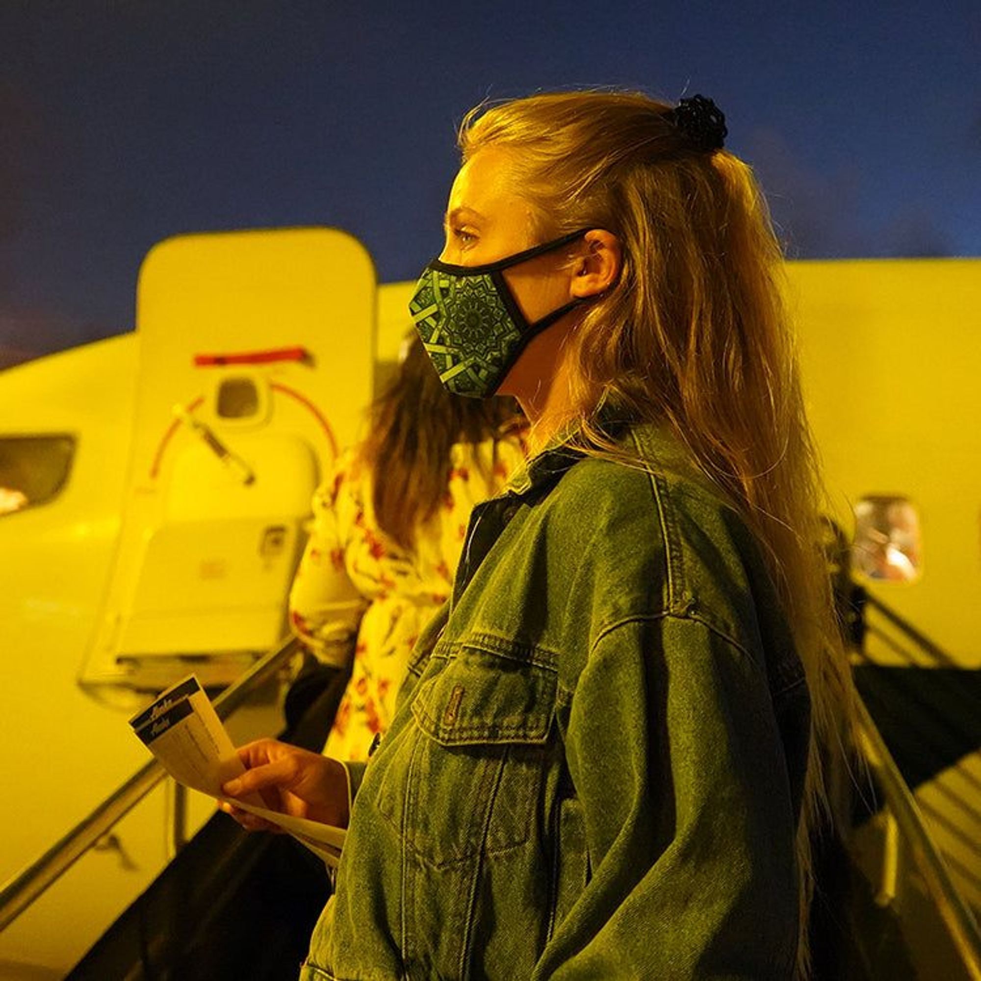 Masks on Planes: Air Travel background