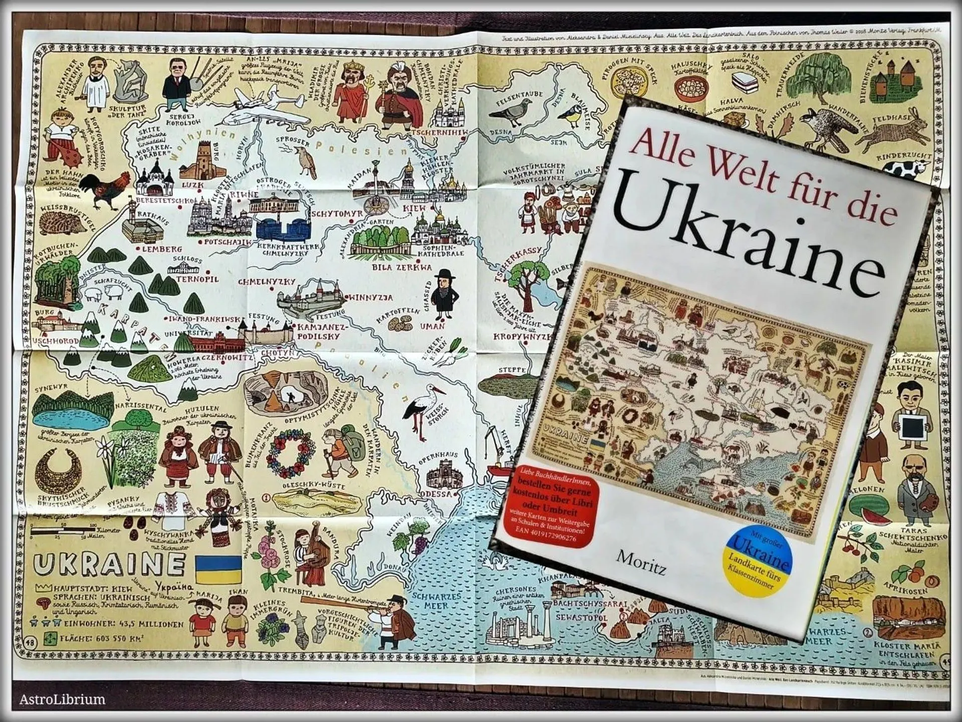 Карту України із видання «Карти» розповсюджують у Німеччині, Австрії та Швейцарії