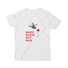 Футболка дитяча біла «Make books not war»